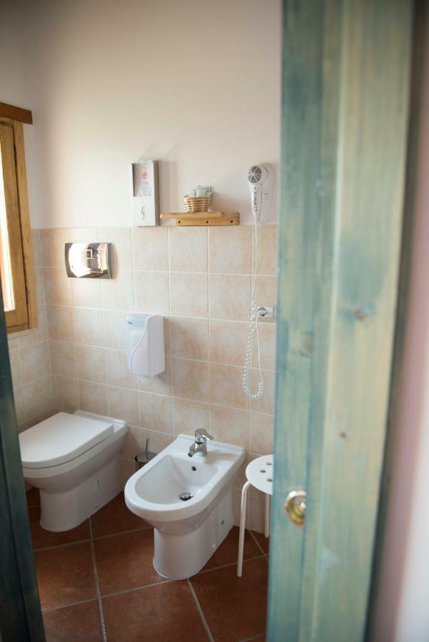 B&B Rifugio Tra Gli Ulivi Campagna Bagian luar foto